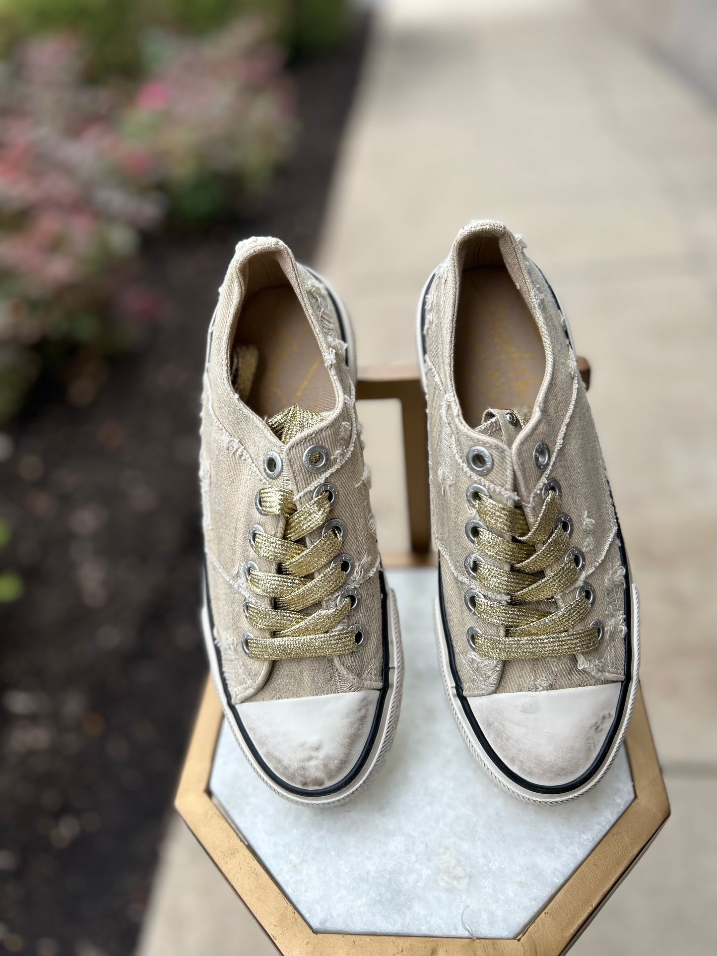 Kenzie Sneaker - Tan Lace up