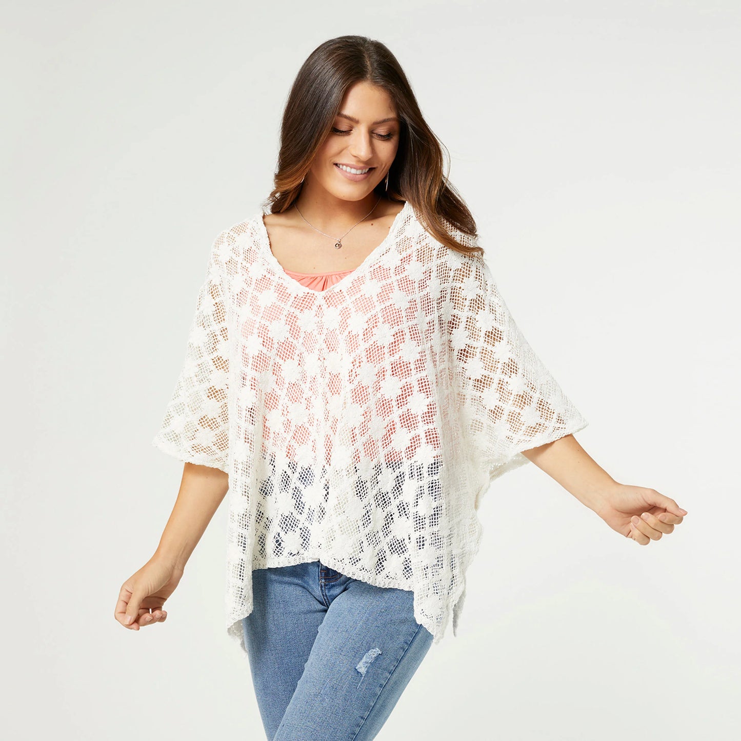 Ruthie Daisy Crochet Poncho - White OS