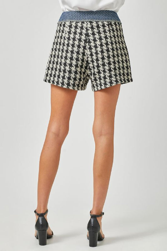 Tweed Shorts black & white with denim detail.